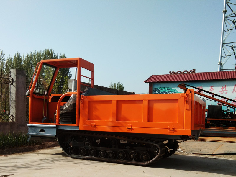 履帶運(yùn)輸車(chē)