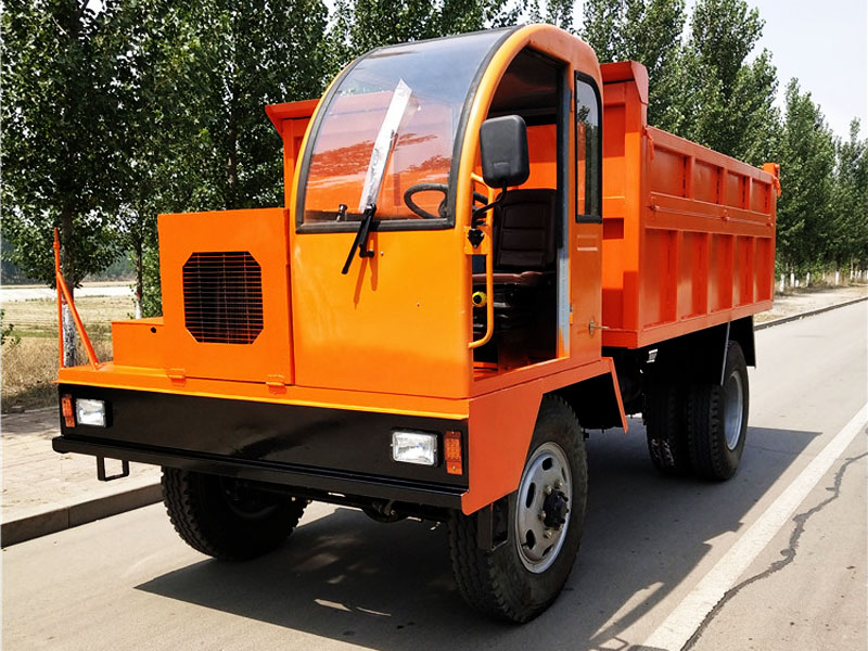 工程運(yùn)輸四驅(qū)車(chē)